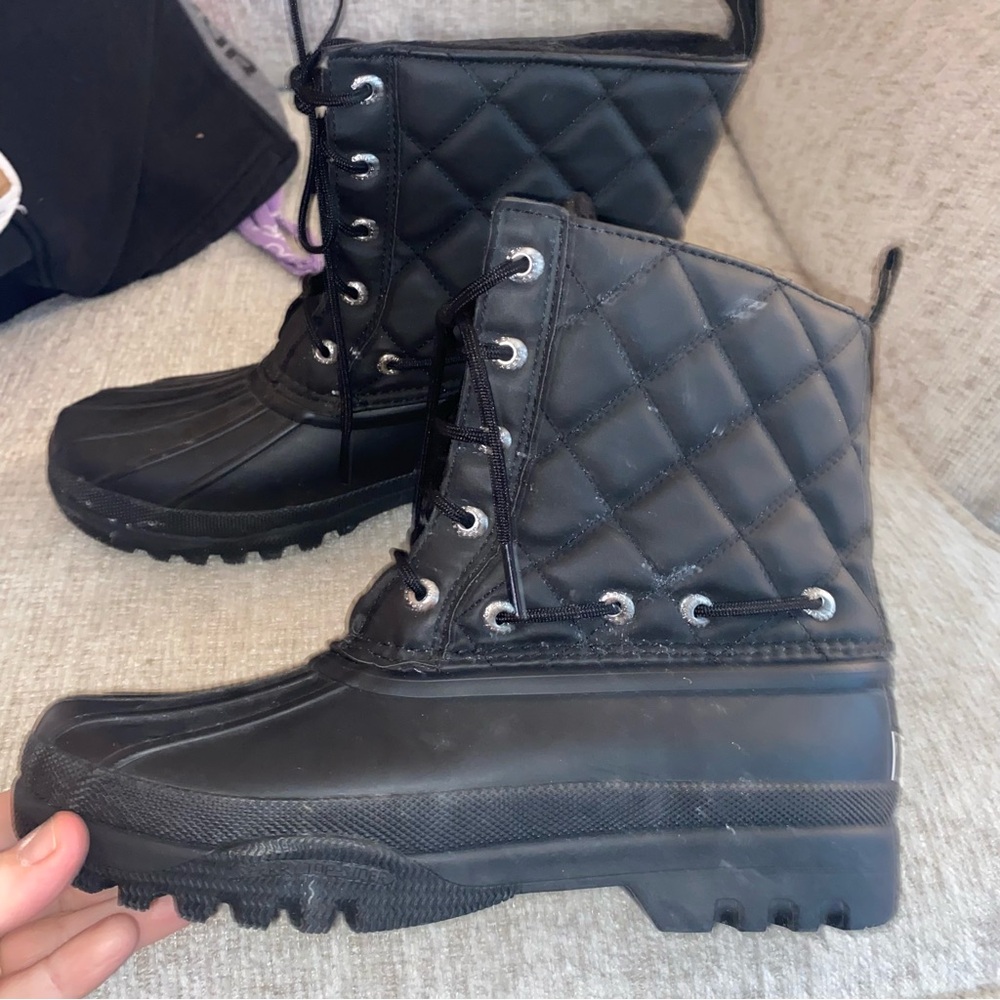 Sperry Black Quilted Lace-Up Winter Rain Boots